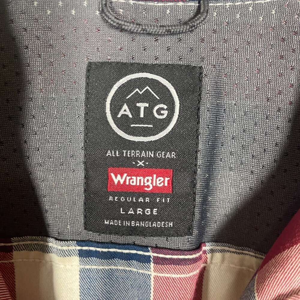 Wrangler ATG Shirt Men's L All Terrain Gear Short Sleeve Button-Up Zip Pocket! - Picture 4 of 6